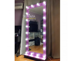Гримерное зеркало с подсветкой лампочками в сиреневой раме 180х80 см